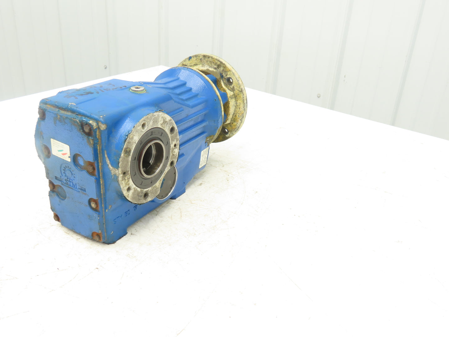 STM OMF 71 Helical Gearbox 179.6:1 Reducer 10rpm 35mm Hollow Shaft *Bad Seal*