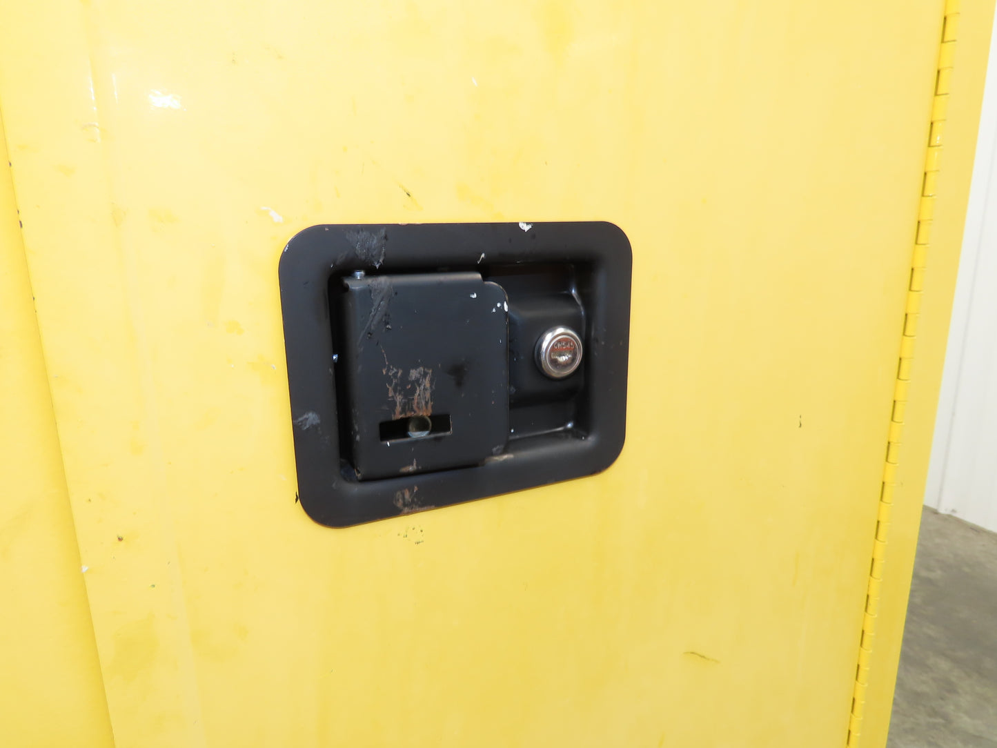 Justrite 896000 Flammable Safety Cabinet 60 Gallon Yellow Flammable Liquid