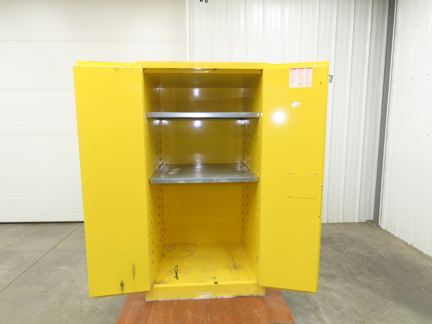 Justrite 896000 Flammable Safety Cabinet 60 Gallon Yellow Flammable Liquid