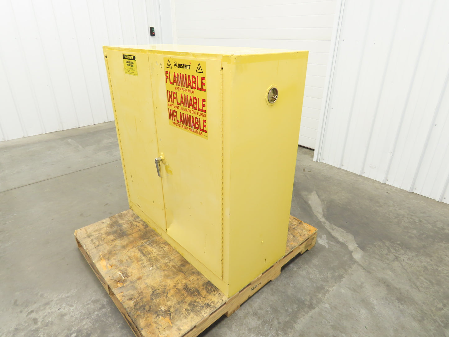 Justrite 25300 Yellow Flammable Safety Cabinet Dual Door 30 Gallon Liquid