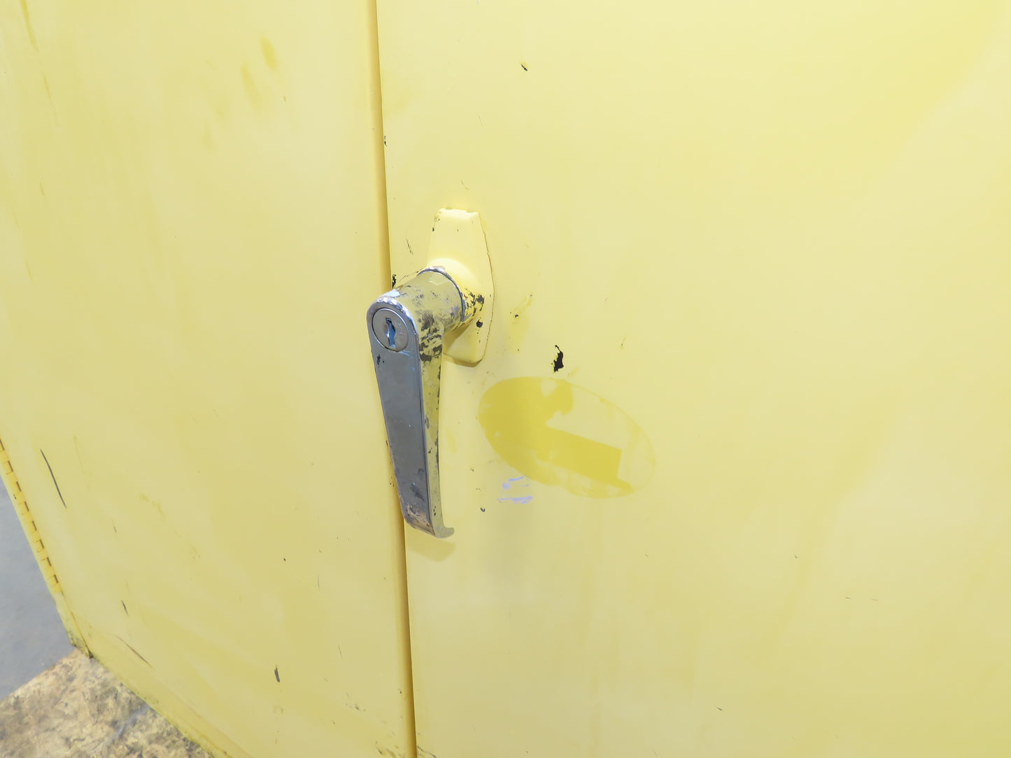 Justrite 25300 Yellow Flammable Safety Cabinet Dual Door 30 Gallon Liquid