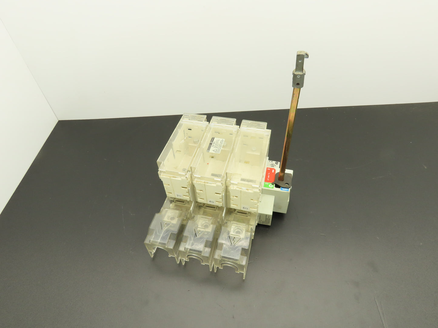 Telemecanique GS1 MU 3 J 200A Fused Disconnect Switch 3-Pole 200A 600VAC 250VDC