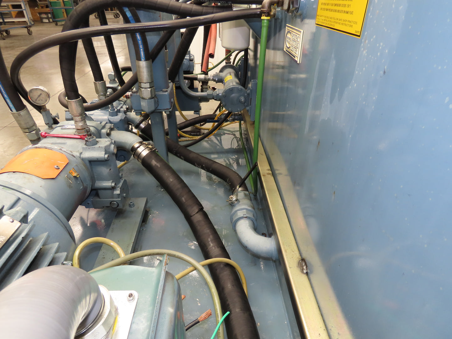 Oilgear Hydraulic Power Unit 90.9 GPM 3000 PSI 70 Hp Triple Pump 120 Gal