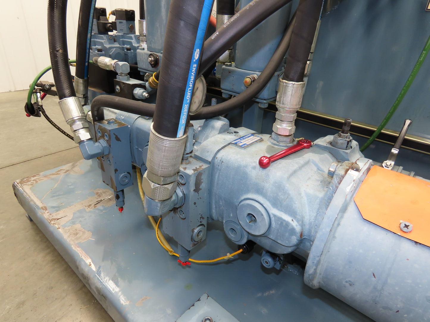 Oilgear Hydraulic Power Unit 90.9 GPM 3000 PSI 70 Hp Triple Pump 120 Gal