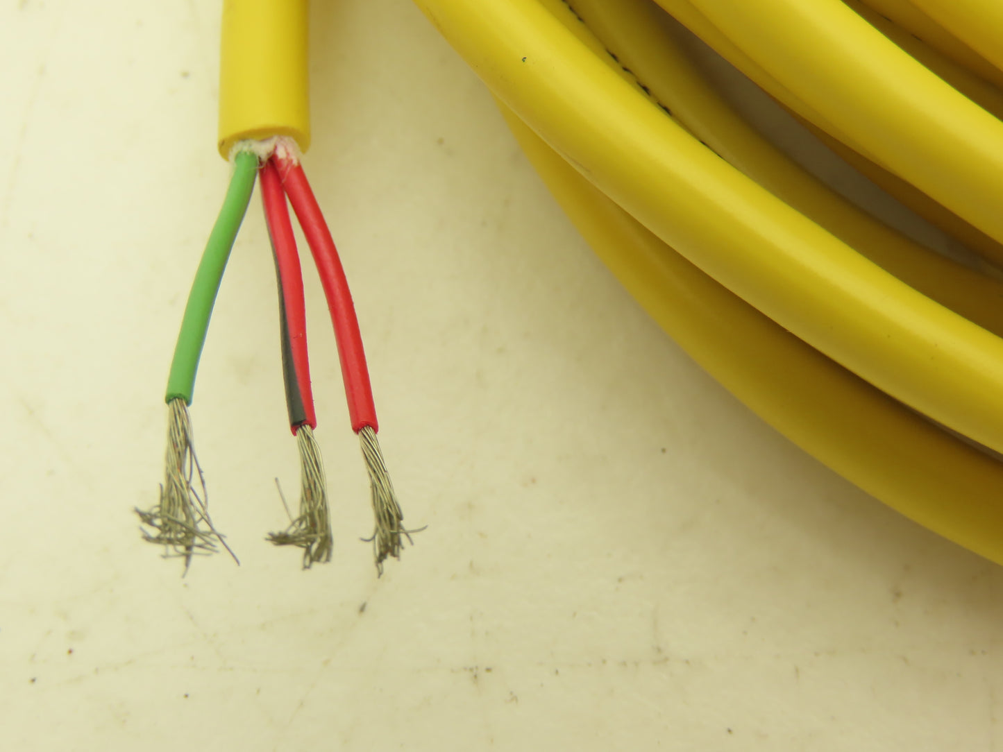 Balluff C21BE300VY300F Connector Cable 3 Pin Right Angle Female to Flying Leads