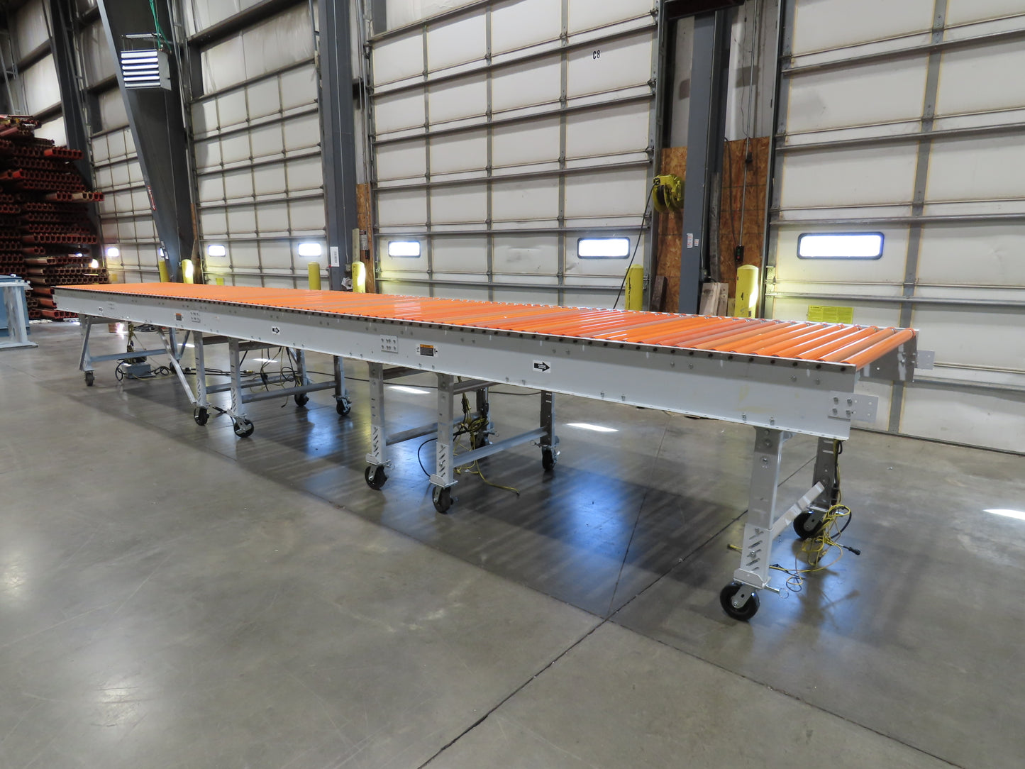 Roach 48"x 26' 9" Portable Roller Conveyor 115V Adj Speed O-Ring Belt Drive 44"H