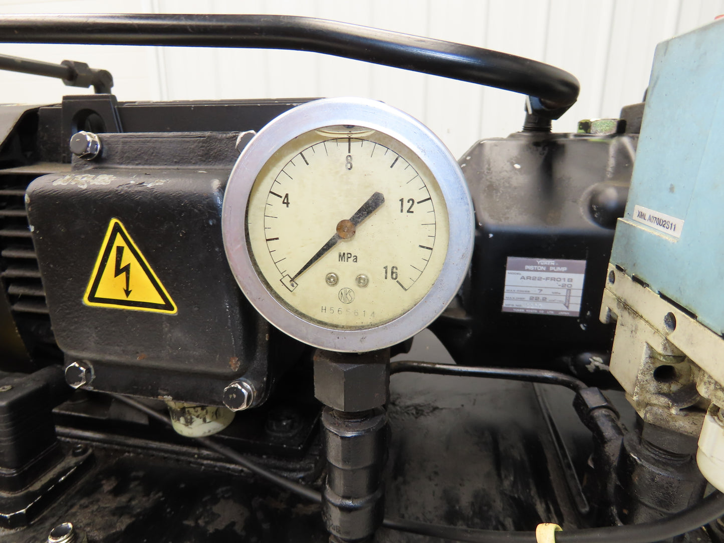 Yuken AR22-FR01B-20 Hydraulic Power Unit 10 Gal 10 GPM 1020psi 2.2kw 220V 3PH