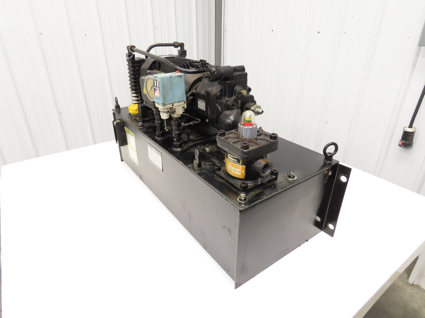 Yuken AR22-FR01B-20 Hydraulic Power Unit 10 Gal 10 GPM 1020psi 2.2kw 220V 3PH