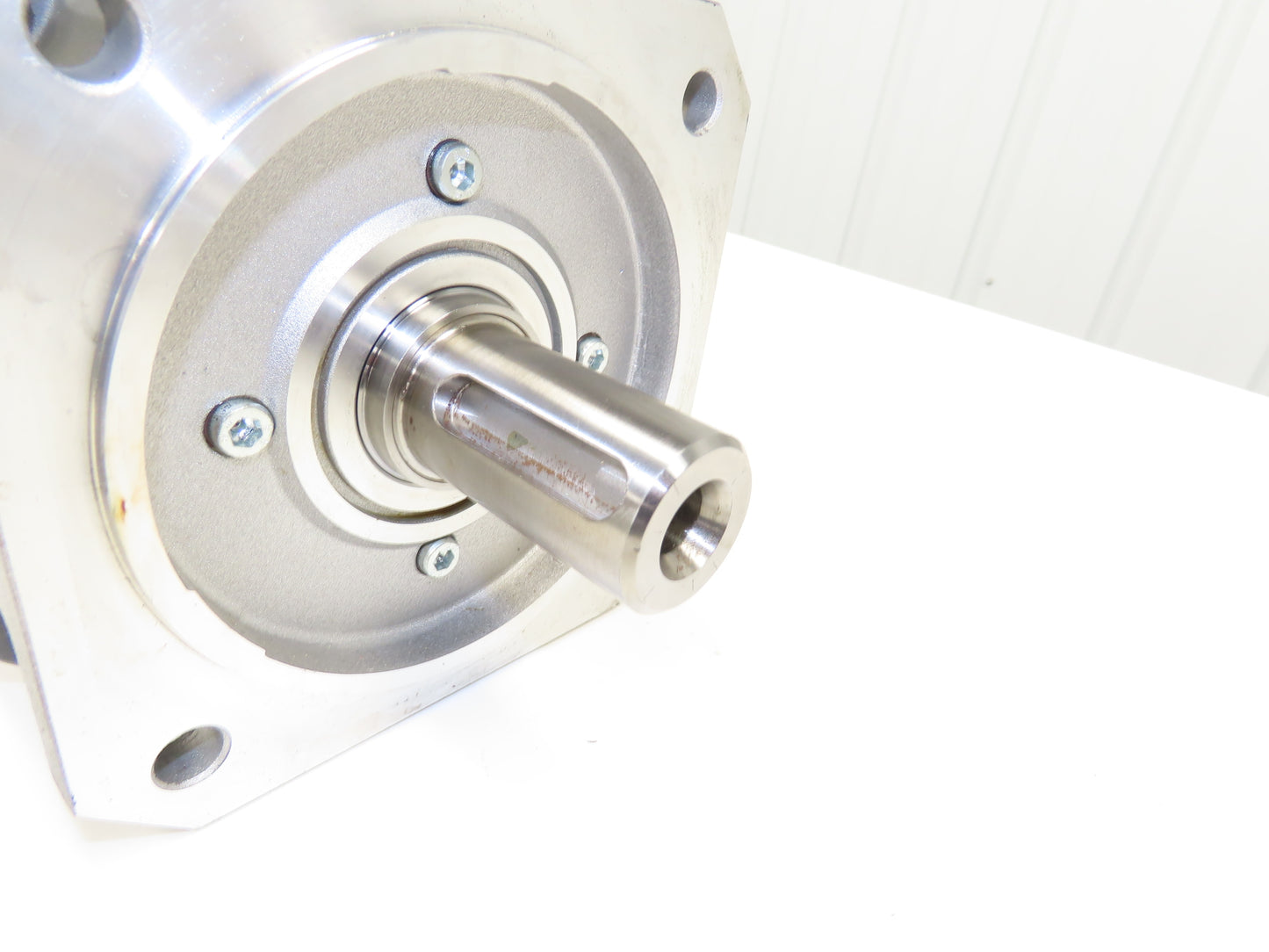 Siemens 1FT6086-8AF71-4FB0 SIMOTICS S Servo Motor 315V 27 Nm 7900RPM 24VDC Brake