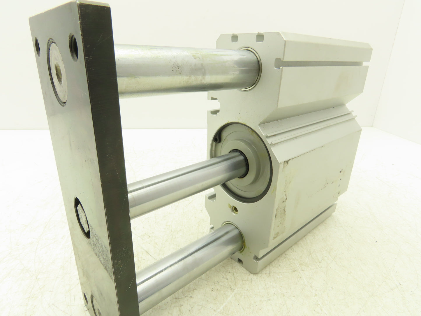 SMC CDQ2A63-01-56453 Pneumatic Air Guided Cylinder 63mm Bore 105mm Stroke