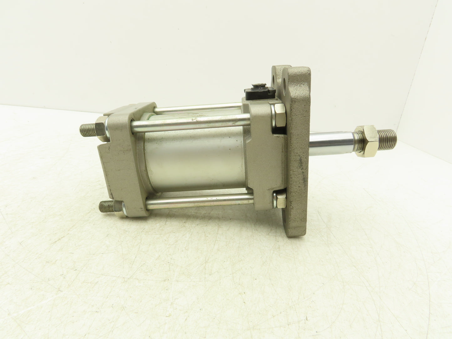 SMC CBA2F63-40-RN Pneumatic Air Cylinder 63mm Bore 40mm Stroke Rod Lock