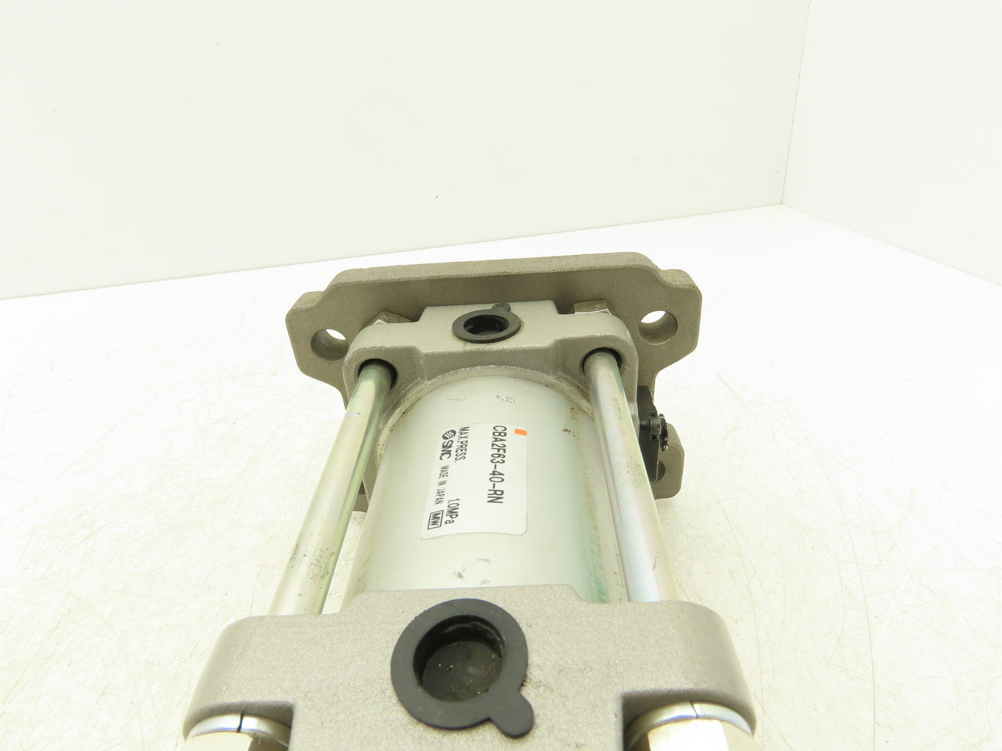 SMC CBA2F63-40-RN Pneumatic Air Cylinder 63mm Bore 40mm Stroke Rod Lock