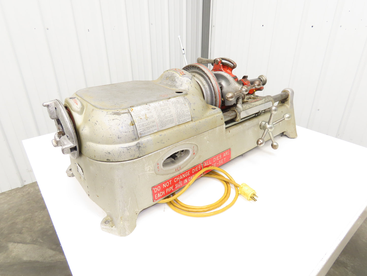 Ridgid 535 Power Pipe/Bolt Threader 120VAC 8A Die & Reamer Are OEM Went Through