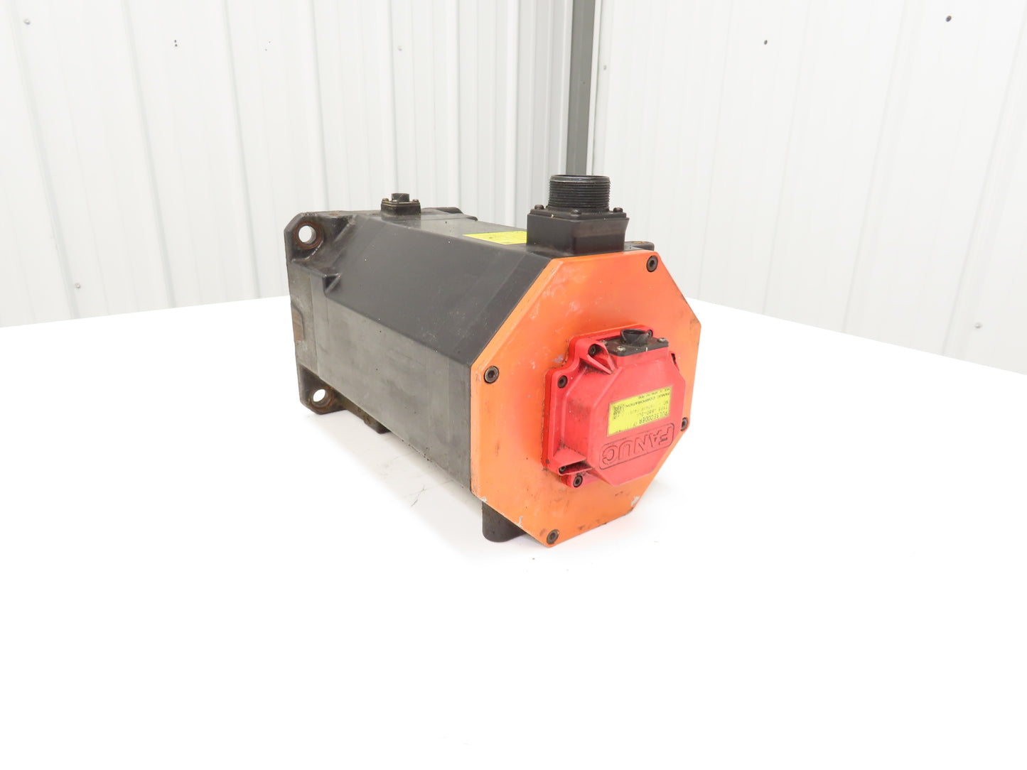 Fanuc A06B-0247-B400 Servo Motor 4kW 3000 RPM 230V 3PH Encoder A860-2000-T301