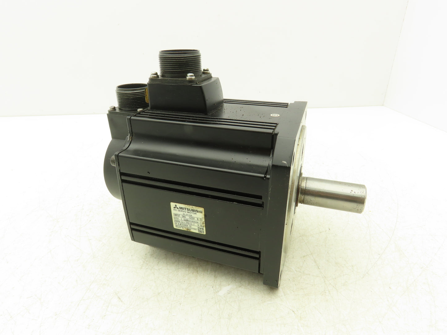 Mitsubishi HC-SF152K AC Servo Motor 1.5kw 122V 3PH  -Encoder OSA17-020