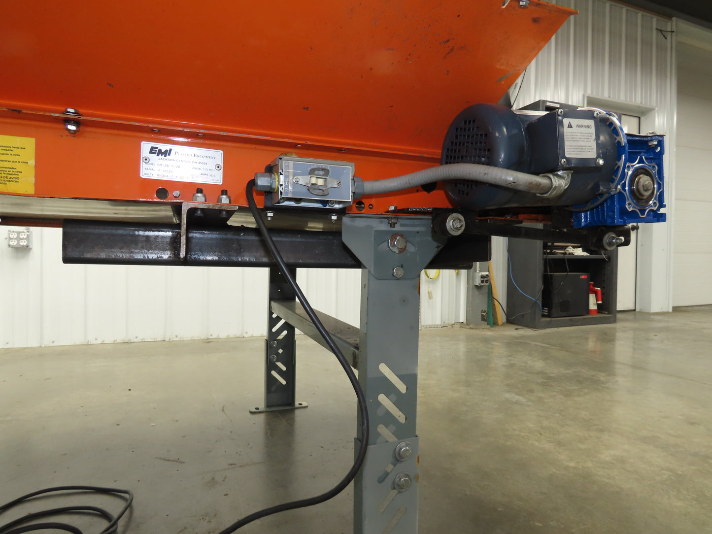 EMI Plastics RM-36 Flat Belt Conveyor 35.5"W x 84"L 115V 1PH Direct Drive 20FPM