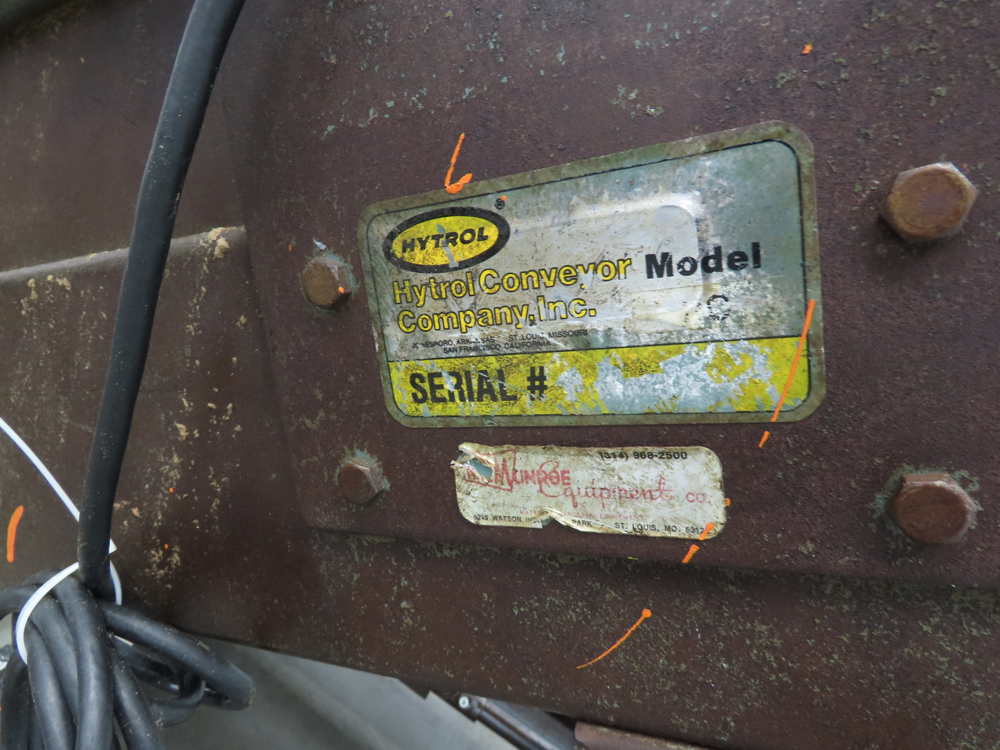 Hytrol 74"L Adj Incline Portable Parts Conveyor 18" Cleated Belt 115V 70FPM