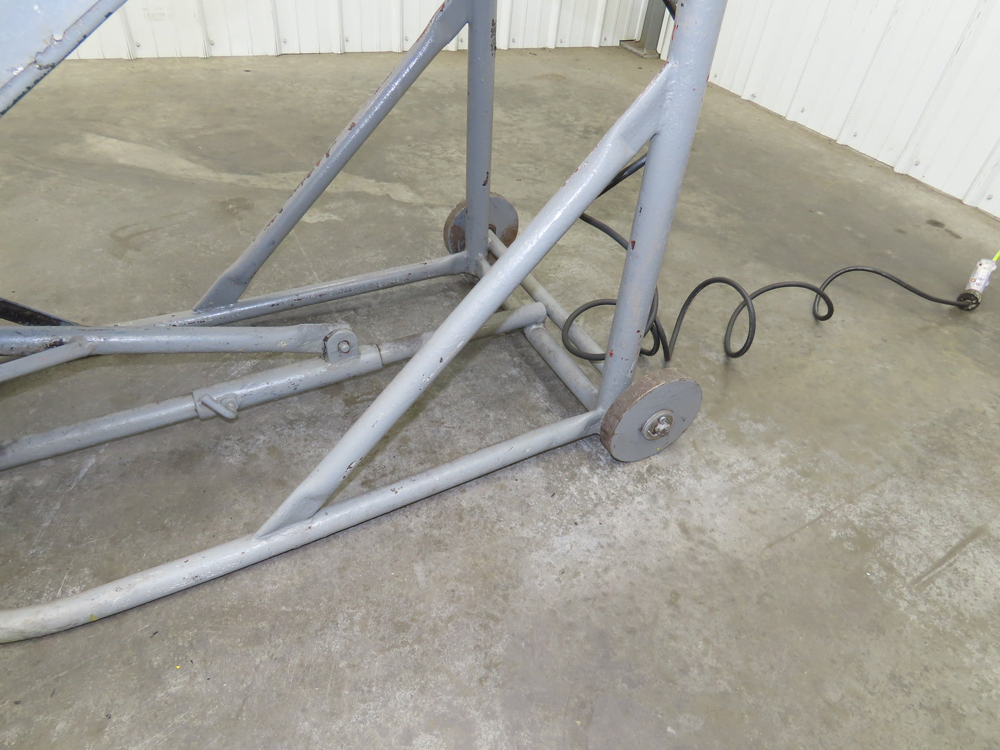 60"L Adjustable Incline Portable Parts Conveyor 12" Cleated Belt 115V 60FPM