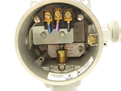 United Electric Controls J120K Pressure Switch 125VAC 456A 2/20PSID 3/4"NPT