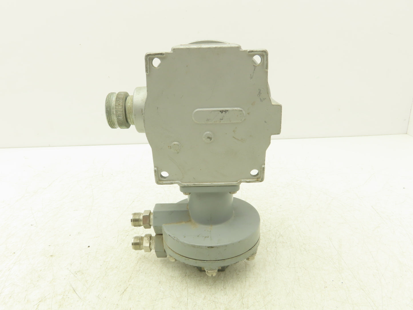United Electric Controls J120K Pressure Switch 125VAC 456A 2/20PSID 3/4"NPT