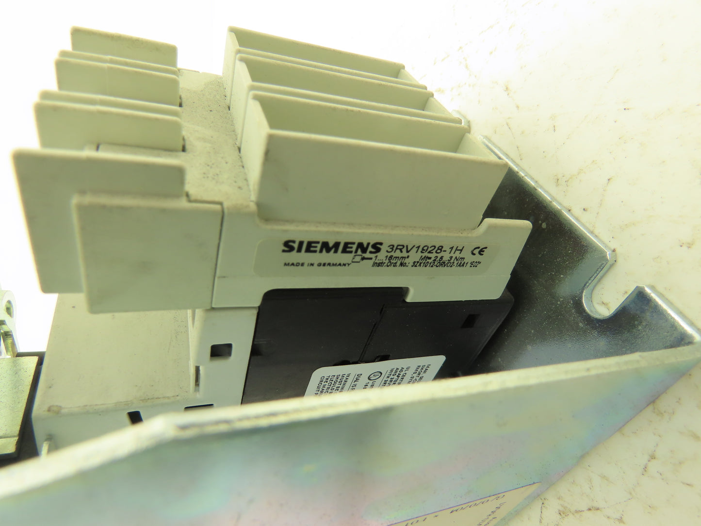 Siemens 3RV1926-2B Door Coupling Rotary Mechanism Circuit Breaker Interlock Kit