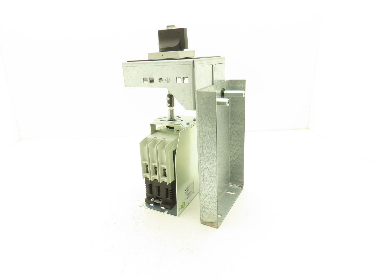 Siemens 3RV1946-2B Rotary Mechanism Circuited Breaker 15A Interlocking Kit
