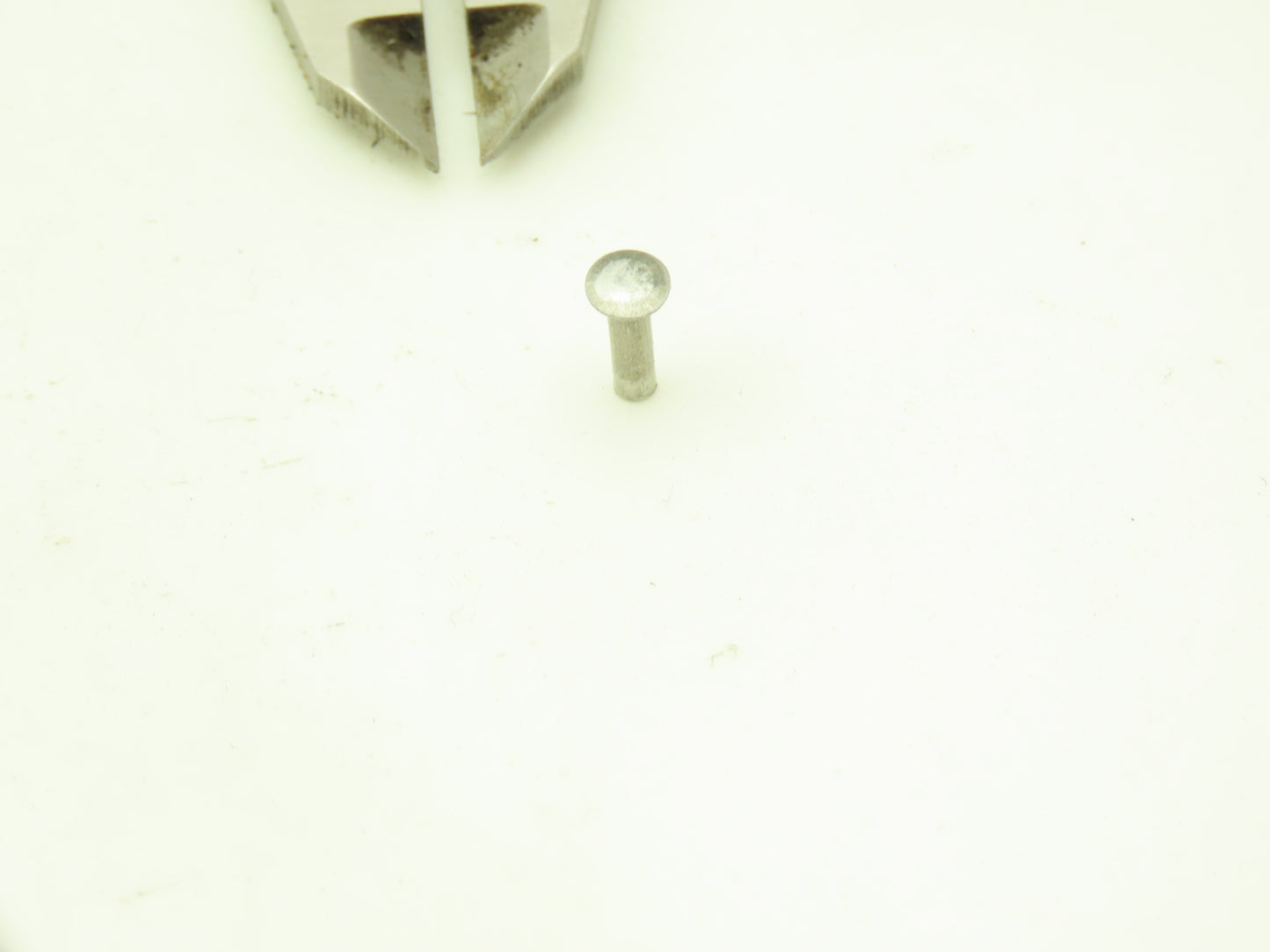 Riveter Self Feed 9" Throat 115V 1 Ph 3/32" Touch-O-Matic