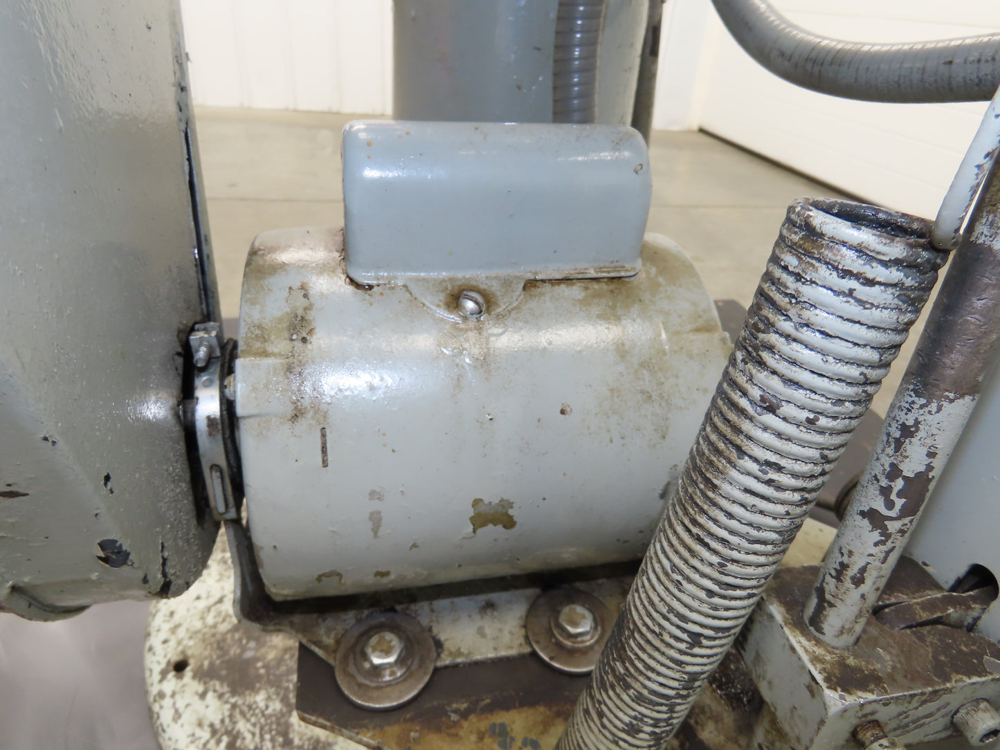 Riveter Self Feed 9" Throat 115V 1 Ph 3/32" Touch-O-Matic