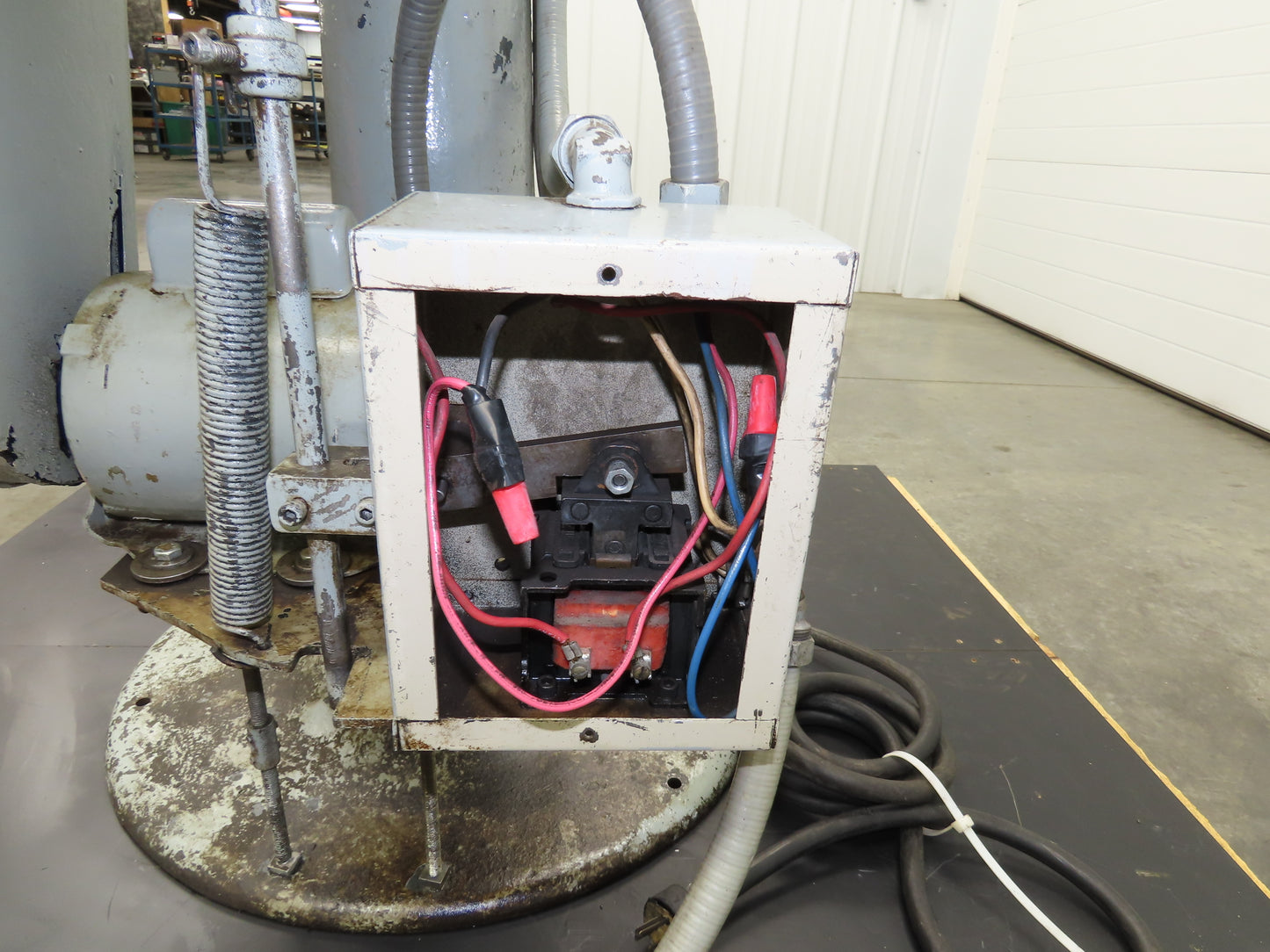 Riveter Self Feed 9" Throat 115V 1 Ph 3/32" Touch-O-Matic