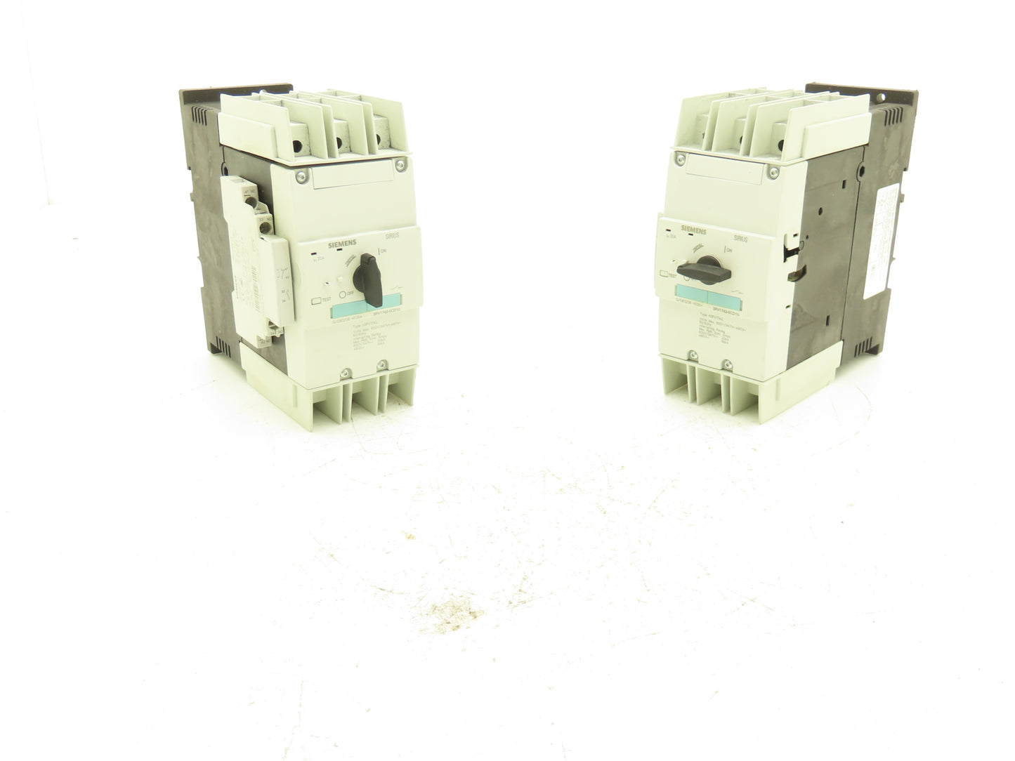 Siemens 3RV1742-5CD10 Circuit Breaker System Protection 20A 600VAC 3 Ph Lot of 2