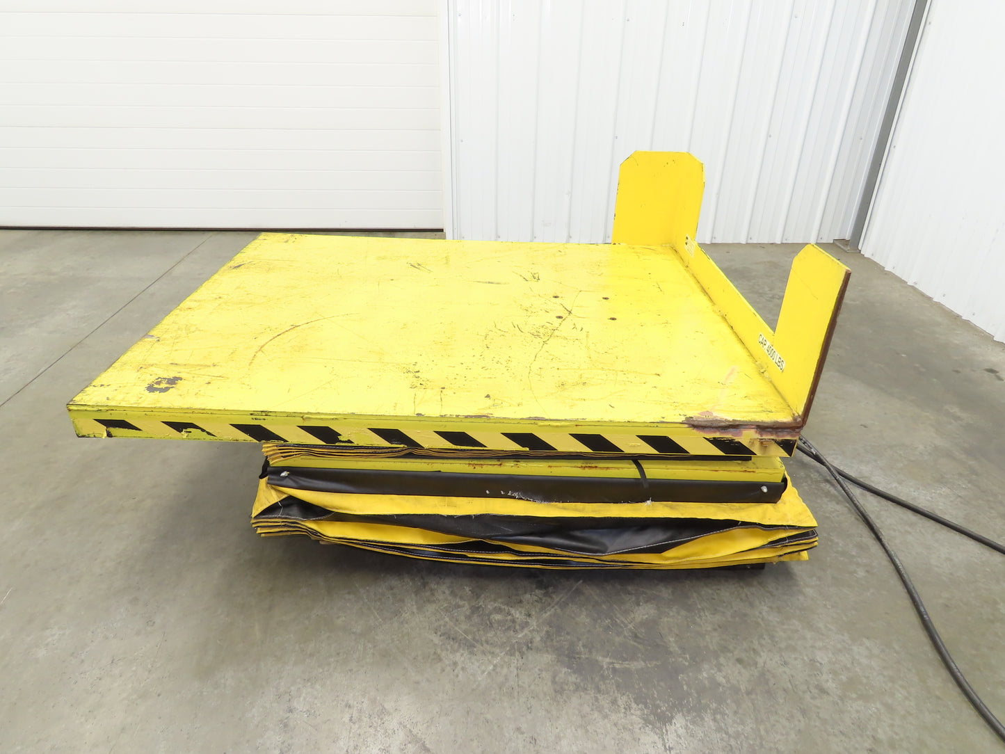 Scott Pneumatic 25" Lift Tilt Table Tote 4000lbs 34° Degree Tipper 64x50" Top