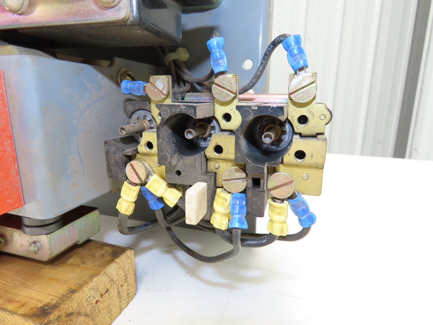 Furnas 14KF32AX49 Size 5 Motor Starter Contactor 200Hp 600V 3PH 120V Coil