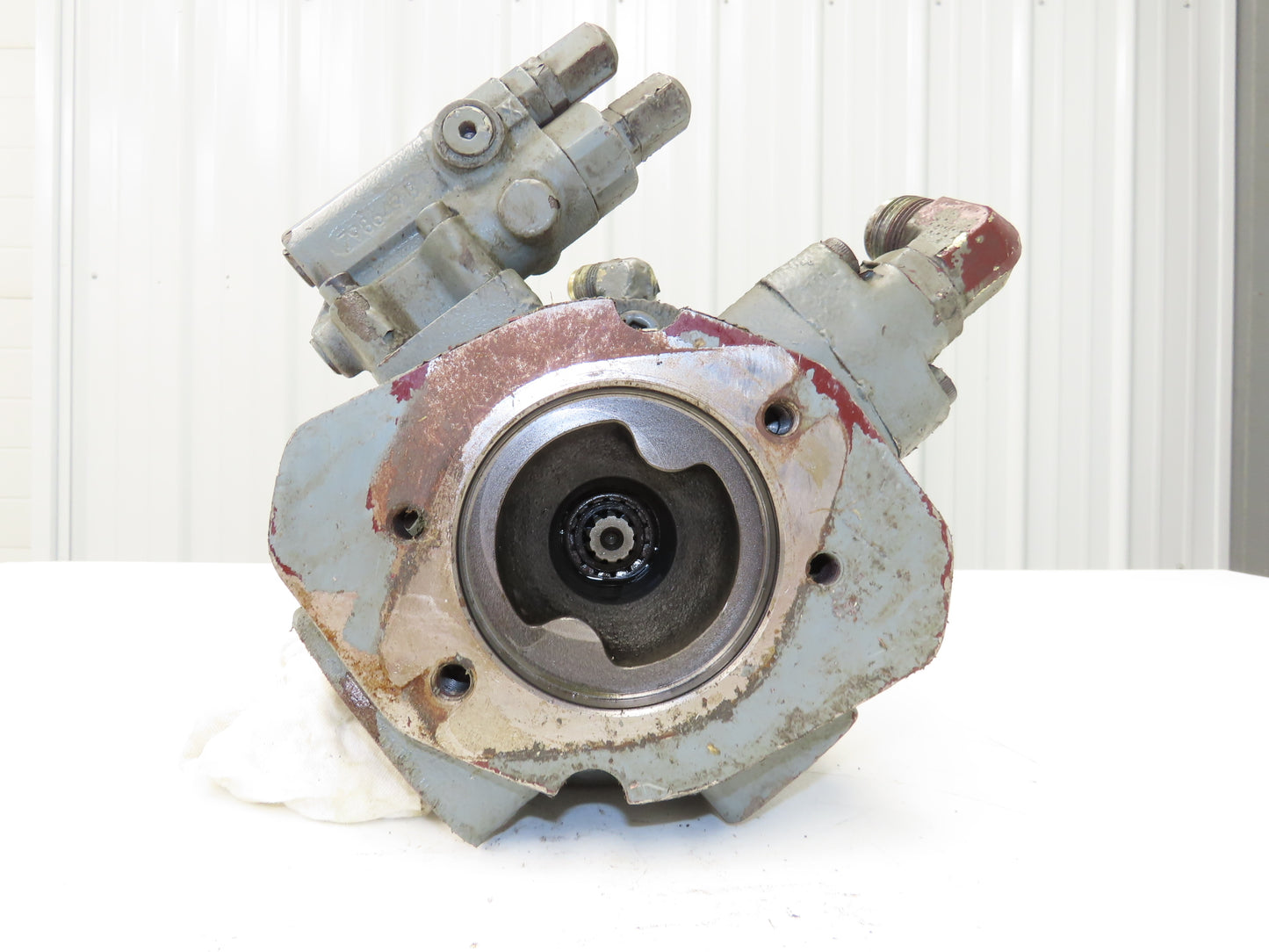 Rexroth AA10VS028DFR/30R-PKC62K01 Hydraulic Axial Piston Pump 1800 RPM Vol 28cc