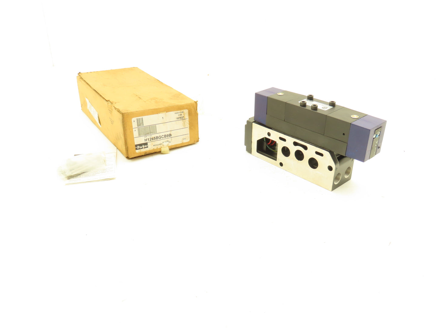 Parker H1265BGCB9B Pneumatic Air Directional Valve & Manifold Assembly 145PSI 24VDC