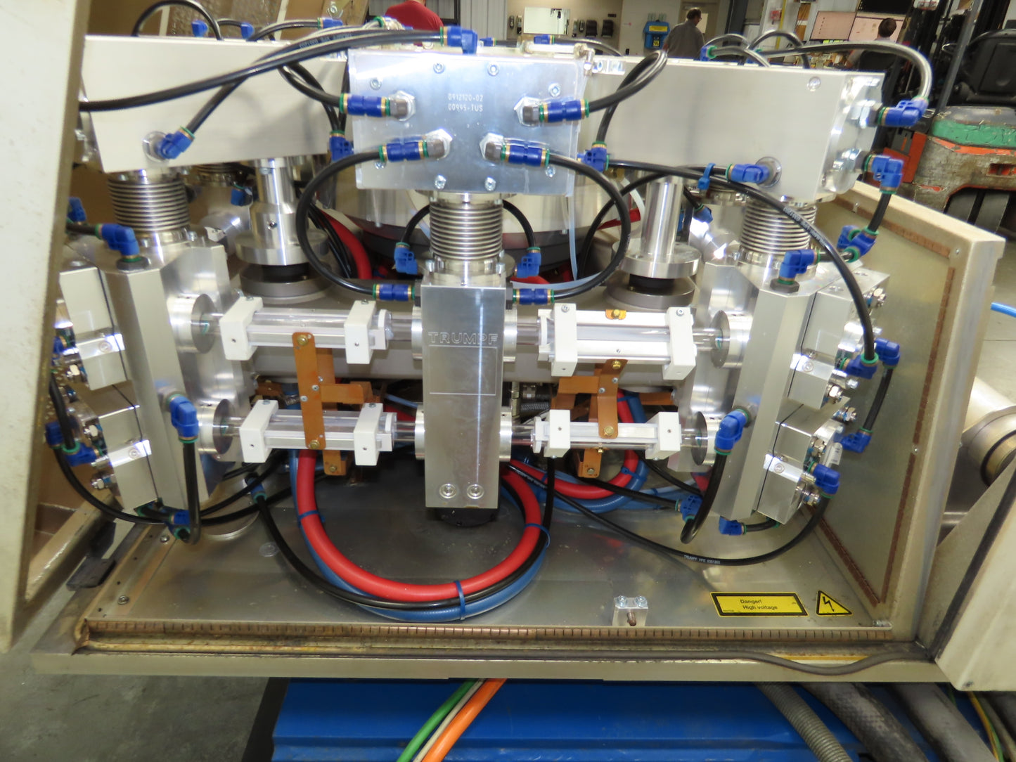 Trumpf TLF4000 Turbo Industrial CNC Laser Resonator CO2 He N2 L3030