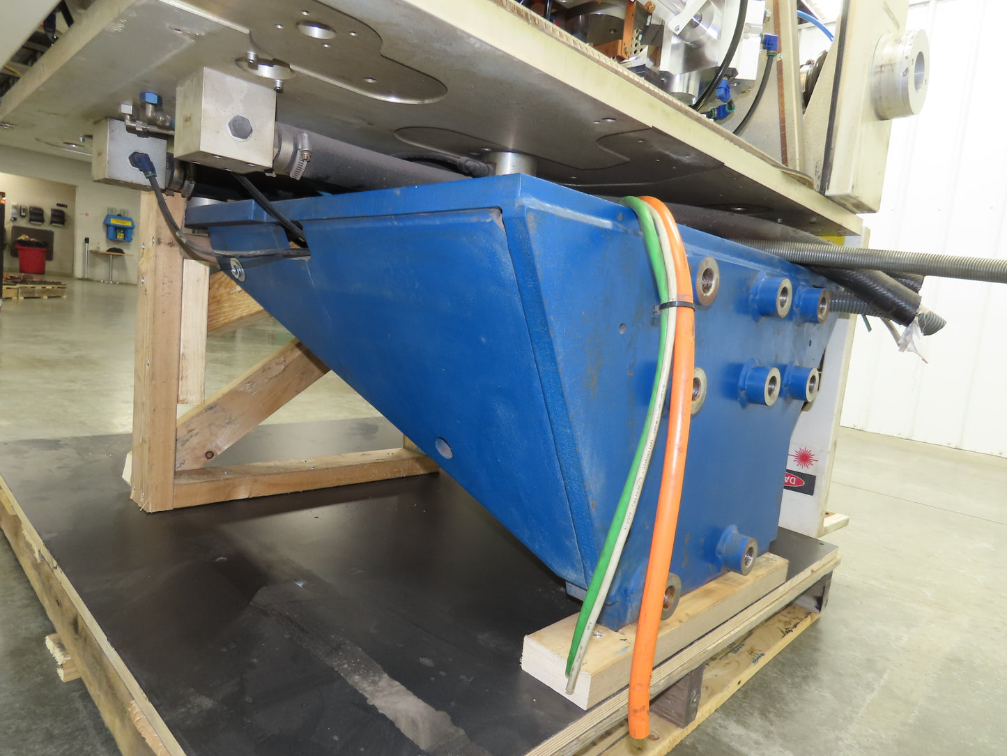 Trumpf TLF4000 Turbo Industrial CNC Laser Resonator CO2 He N2 L3030