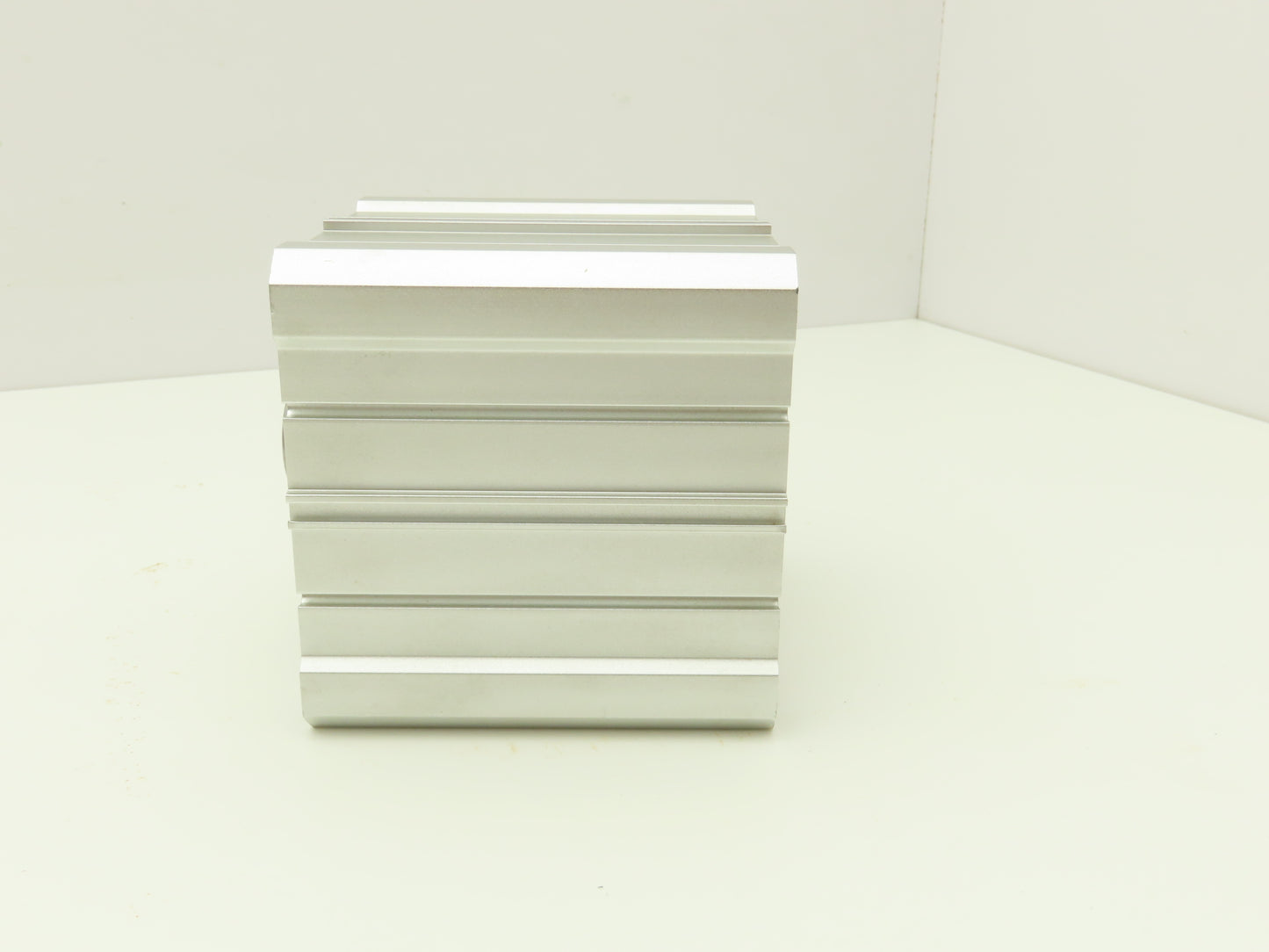 Speedaire Pneumatic Air Cylinder 100mm Bore 50mm Stroke 140PSI 3/8" NPT