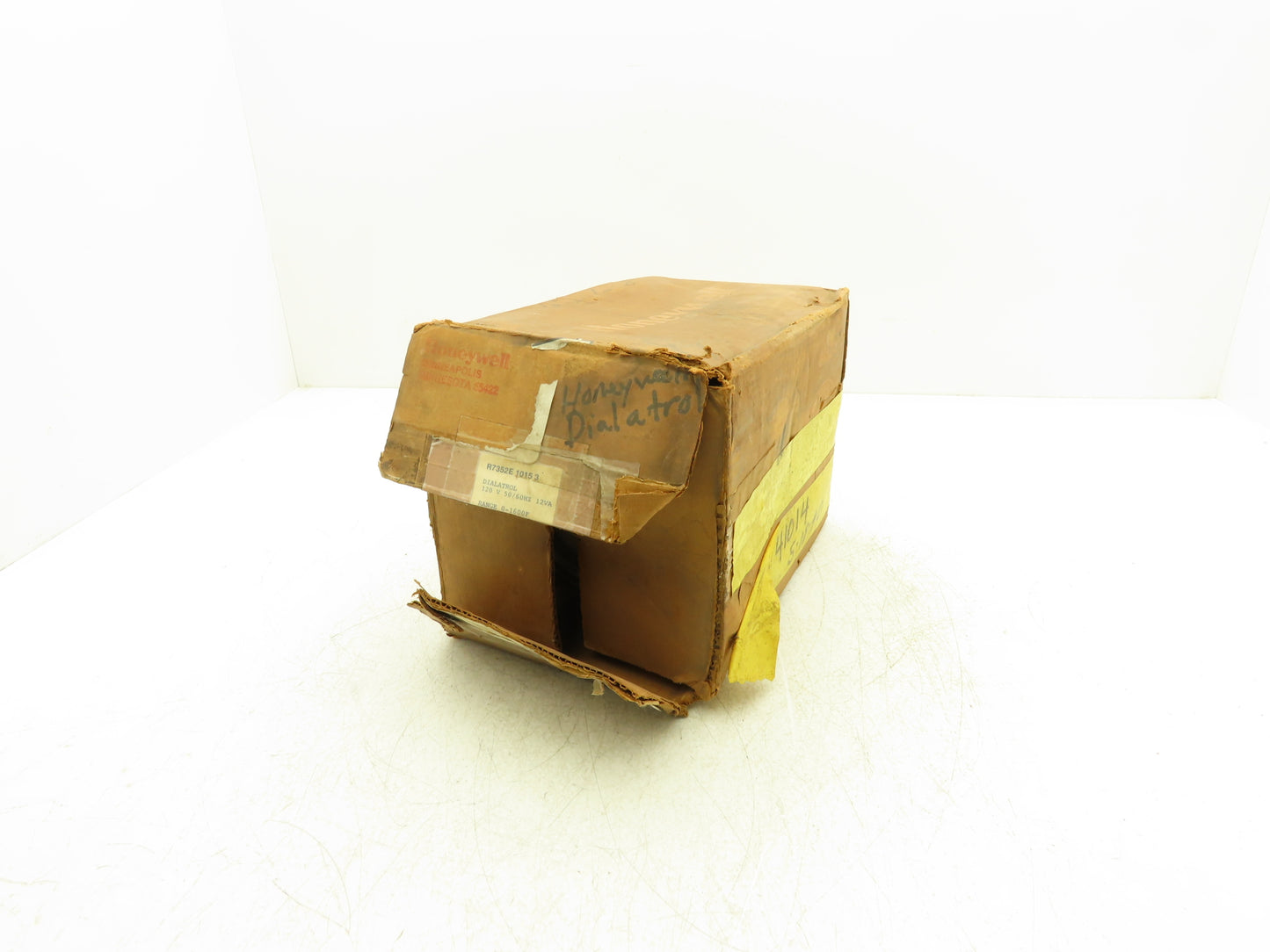 Honeywell R7352E 10153 Dialatrol Analog Temp Controller 0-1600°F 120V