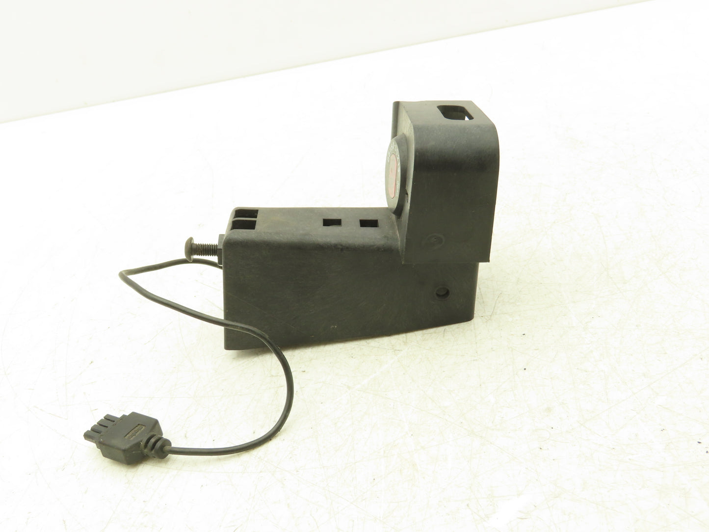 Siemens Dematic K006678AAA Conveyor Photo Eye Sensor HSG Bracket Assy Lot of 5