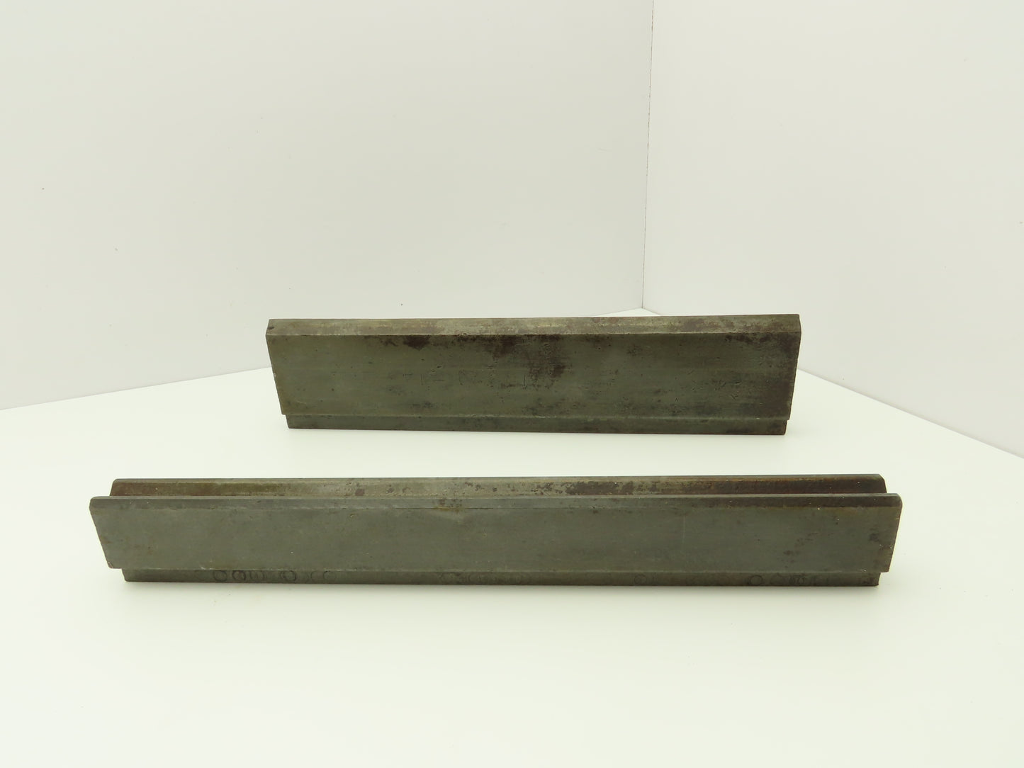 Press Brake Straight Punch & Die 16-3/4" Long 90° 5/8" V Set