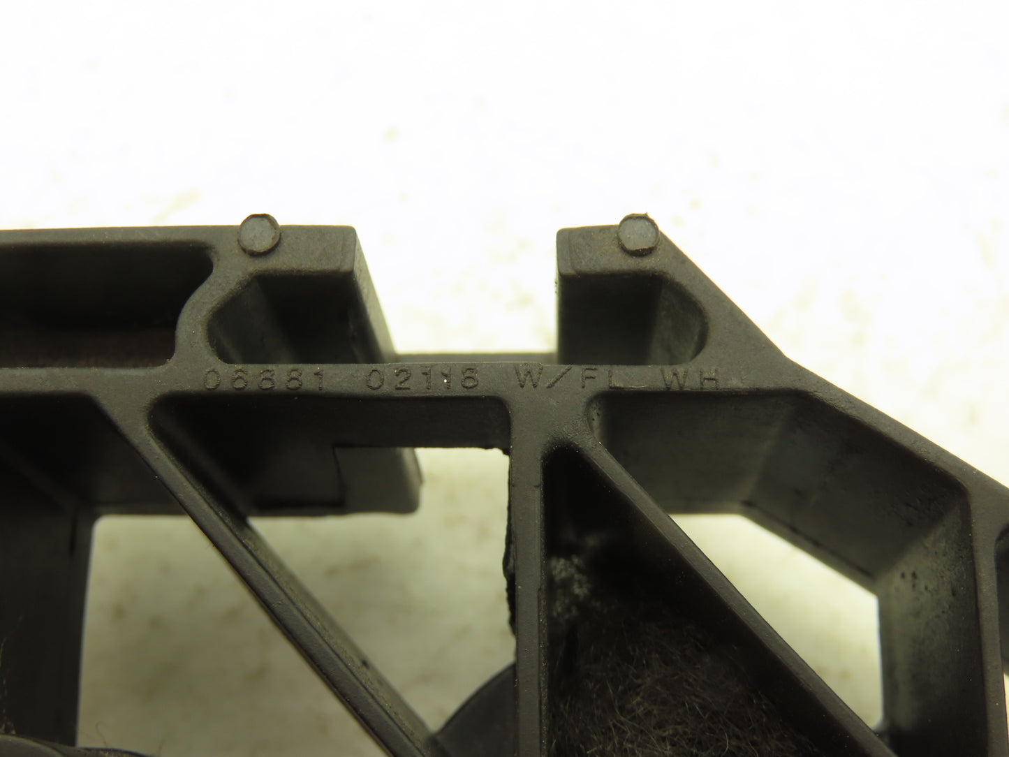 Dematic 06881-02116 RH Accumulation Conveyor 2-Way Flow Control Flange Wheel