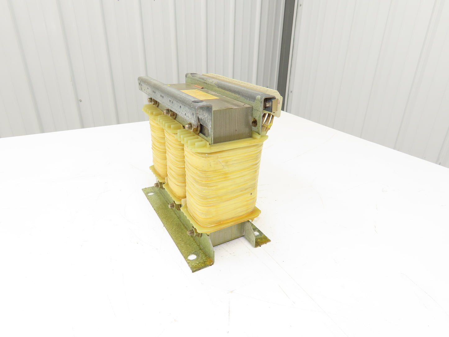 Siemens 4AP2595-0AS60-8A Auto Transformer 3kva 3Ph HV 480/600  LV 231/220/209
