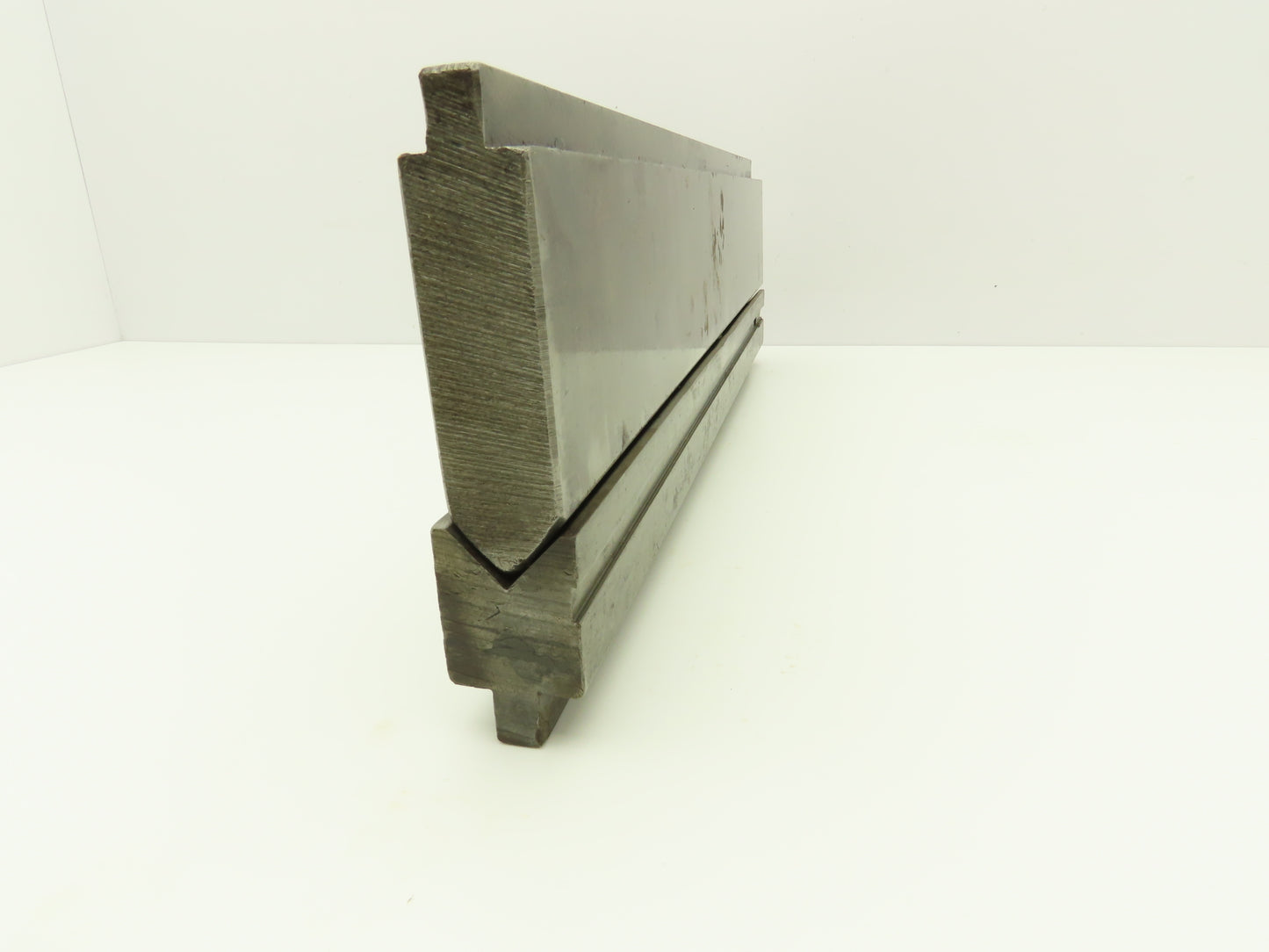 Press Brake Straight Punch & Die 19-3/4" Long 90° 5/8" x 1/2" V Set