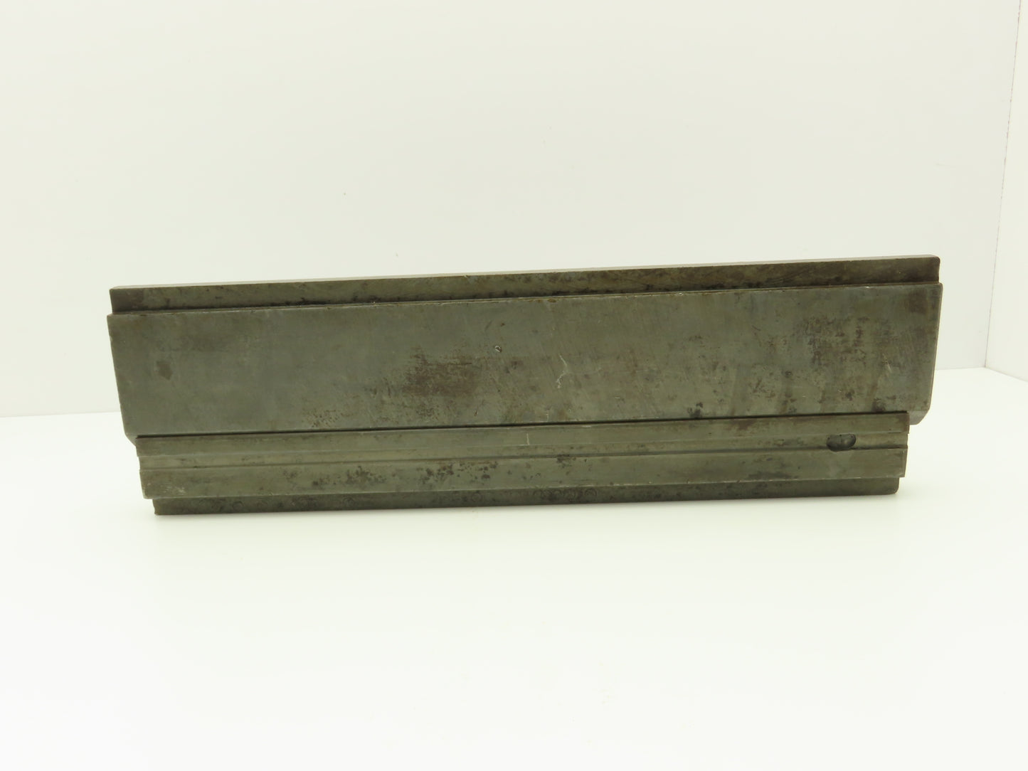 Press Brake Straight Punch & Die 19-3/4" Long 90° 5/8" x 1/2" V Set