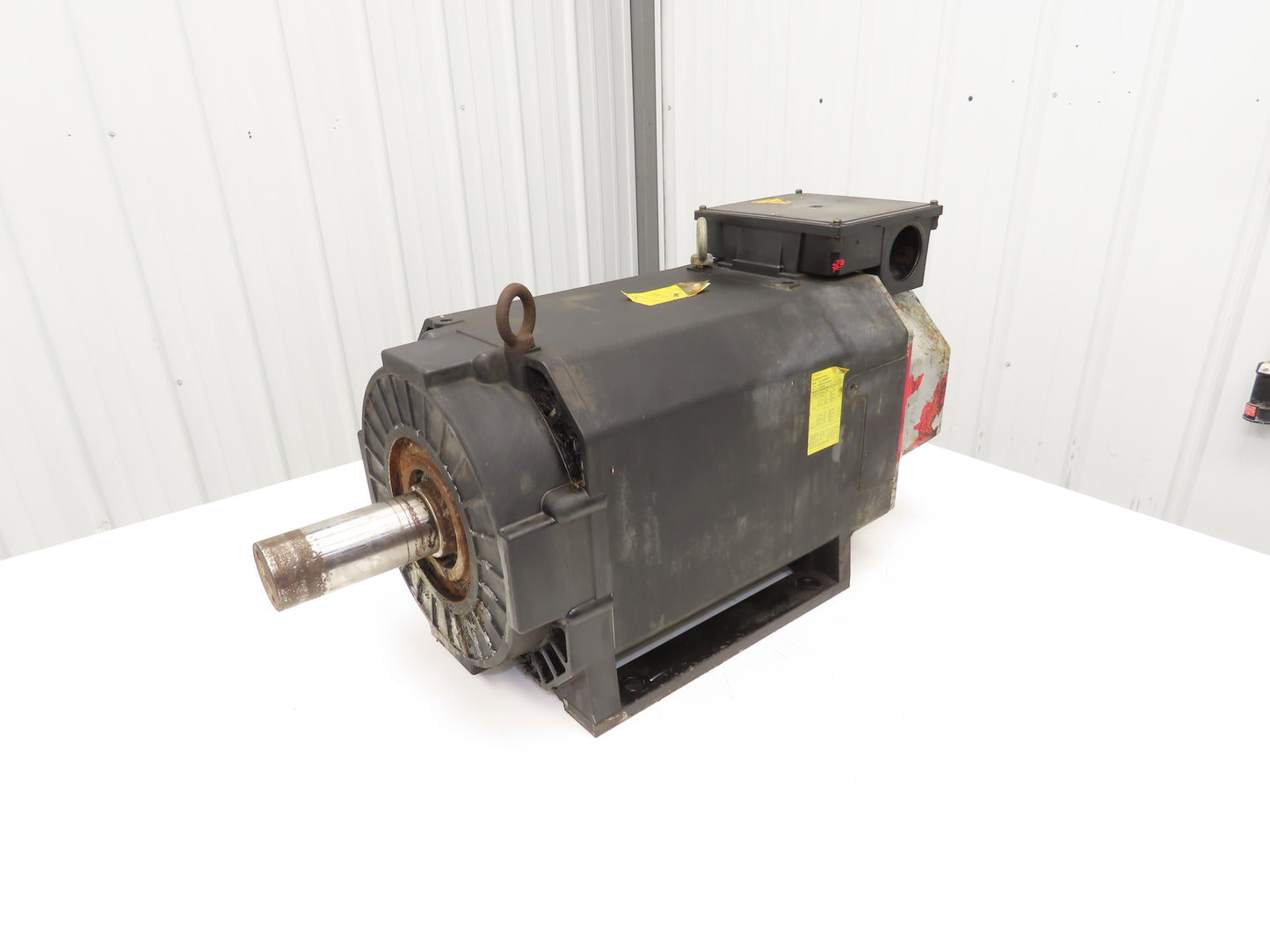 Fanuc A06B-1453-B200 AC Spindle Motor 29.5Hp 6000rpm 131-220v 3ph