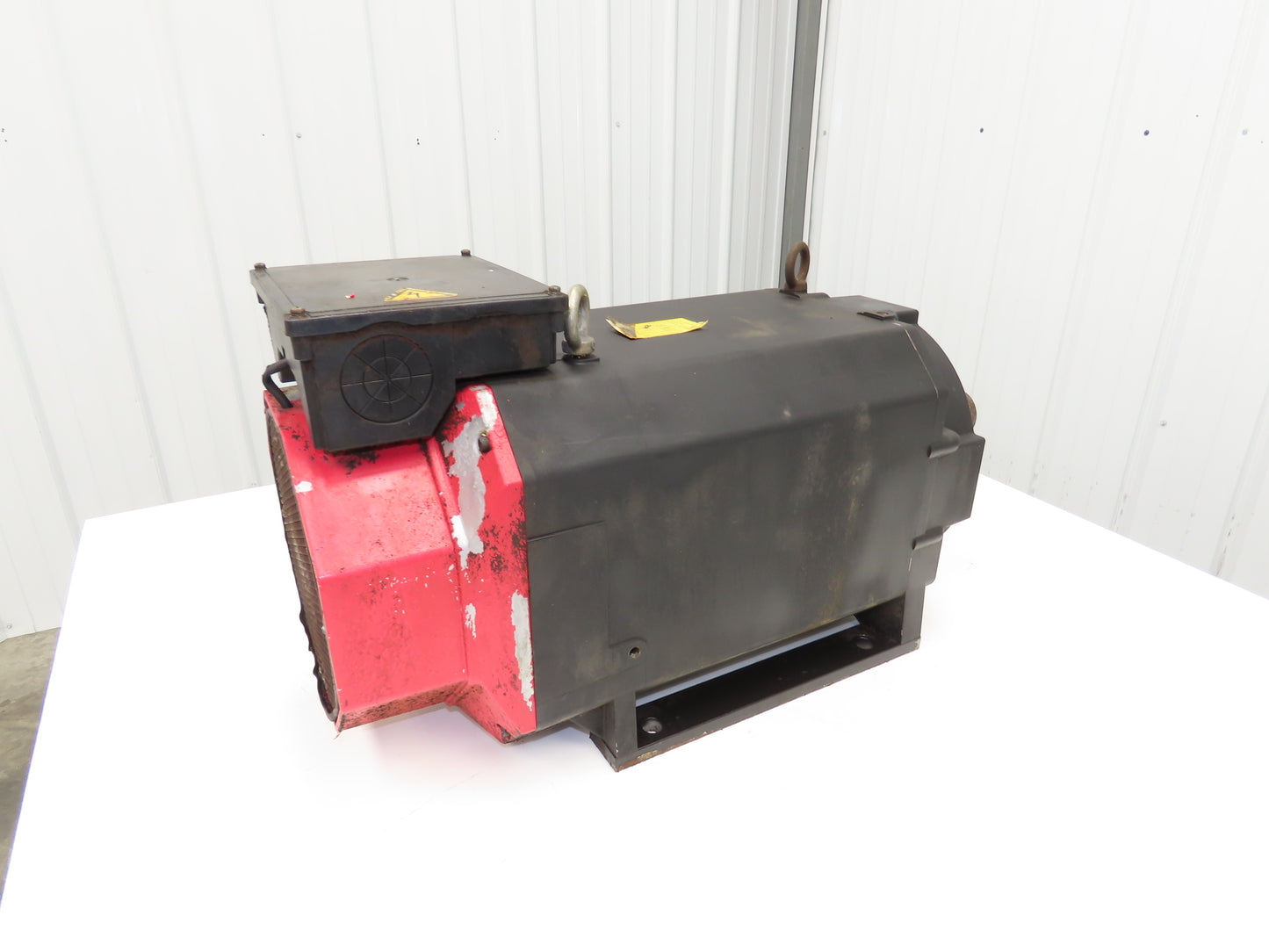 Fanuc A06B-1453-B200 AC Spindle Motor 29.5Hp 6000rpm 131-220v 3ph