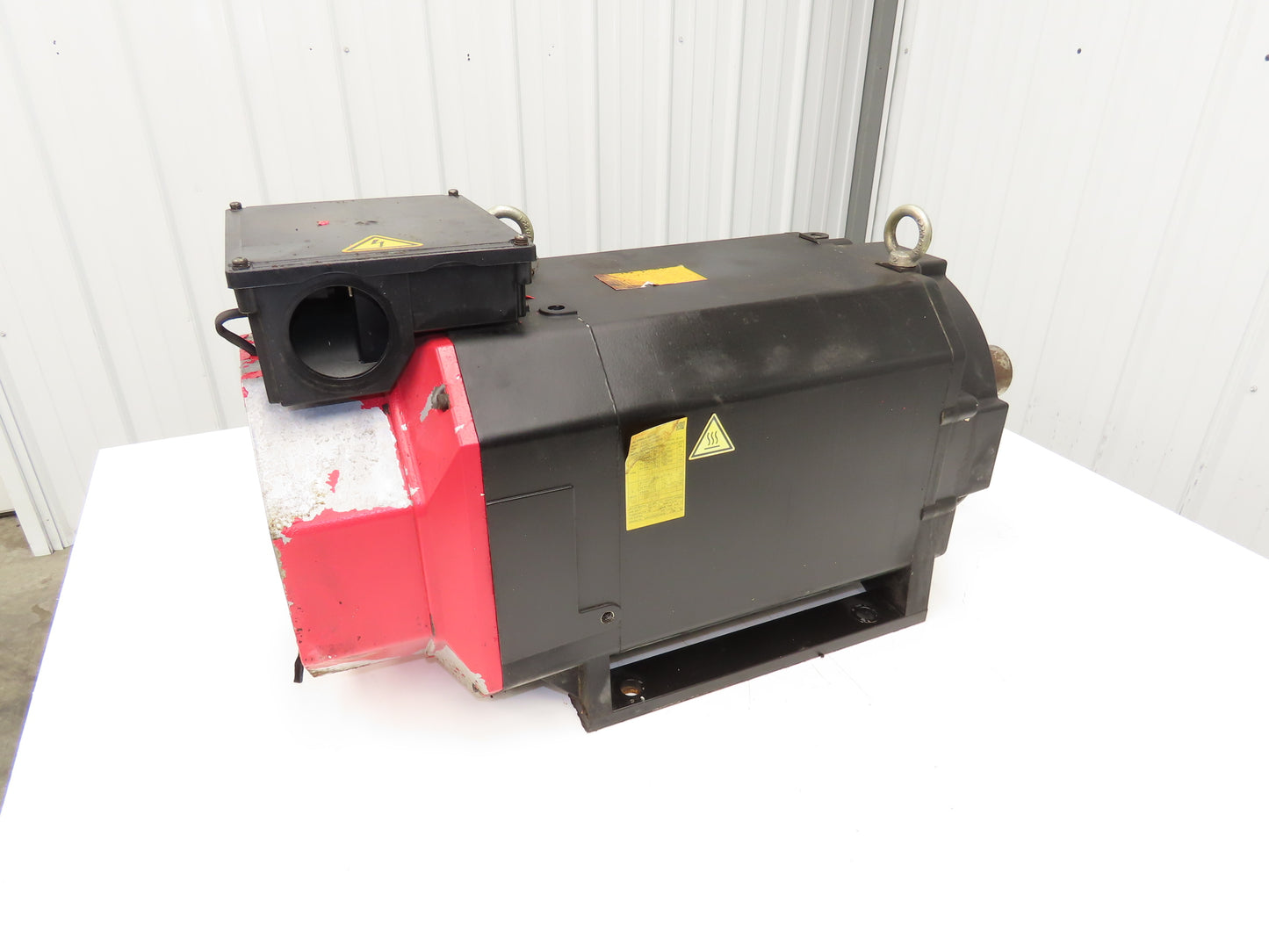 Fanuc A06B-1453-B200 AC Spindle Motor 29.5Hp 6000rpm 131-220v 3ph