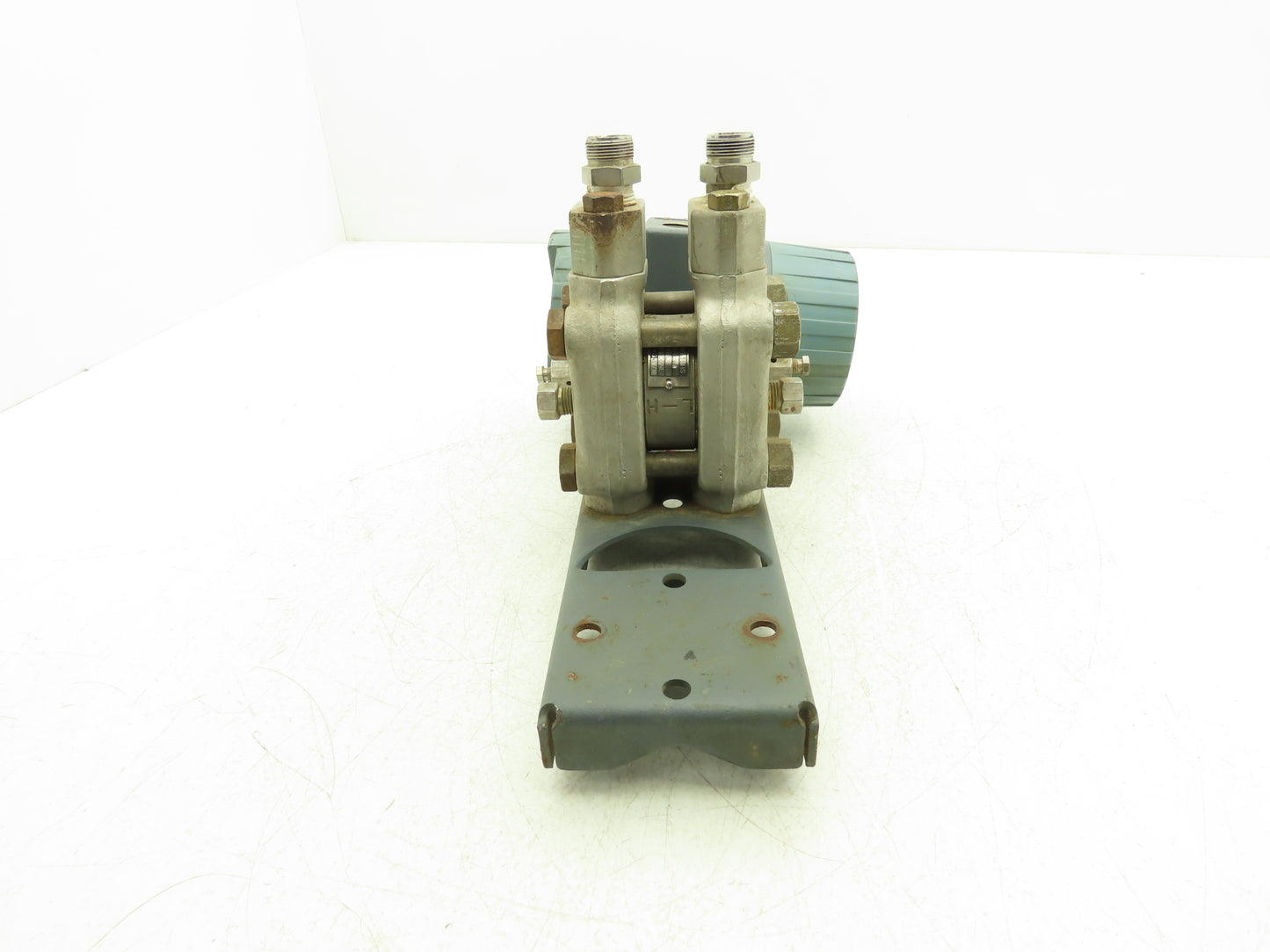 Foxboro 823DP-I3S1SM0-Y Pressure Transmitter 12.5-65vdc 3000psi w/Manifold