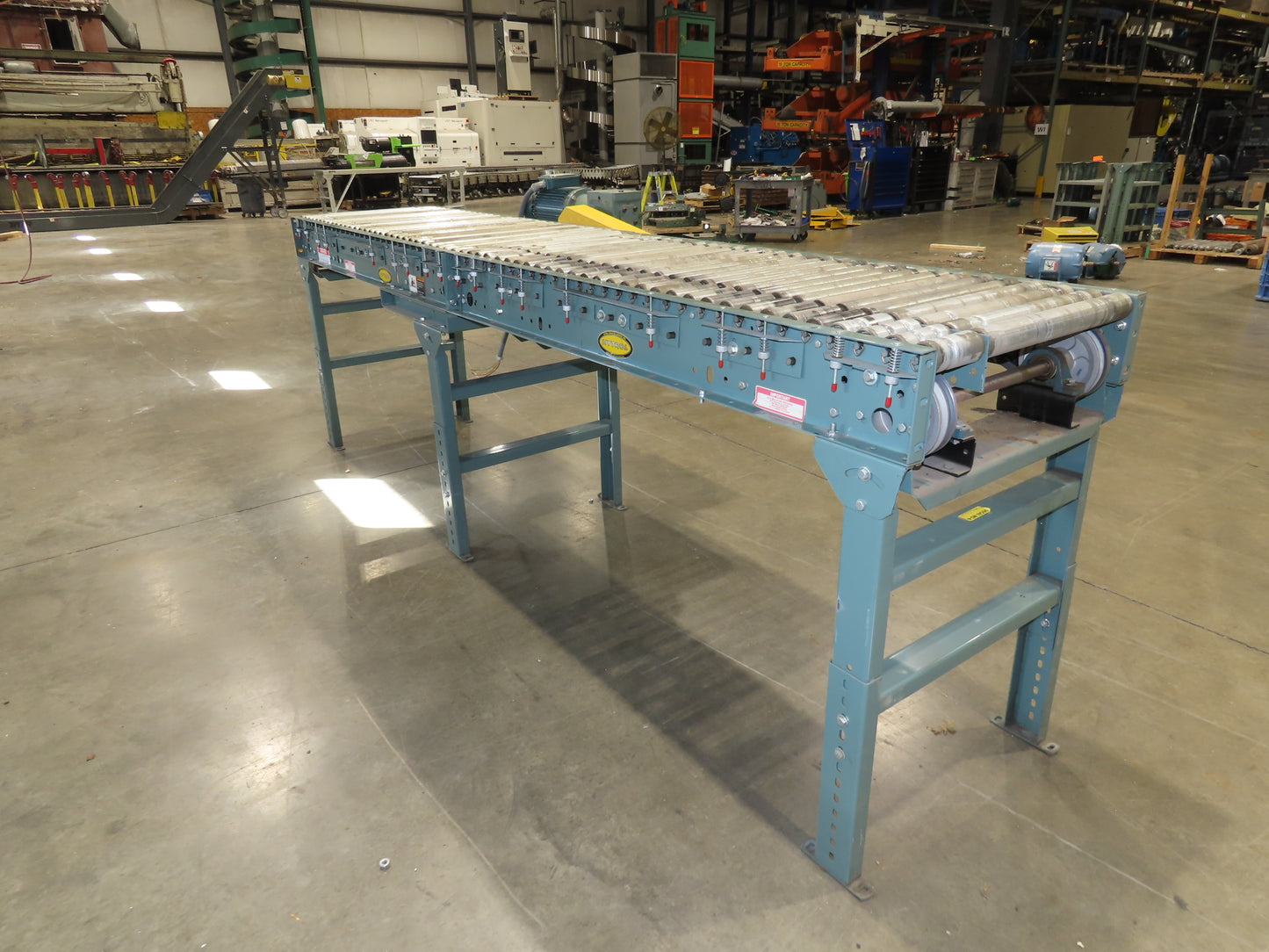 Hytrol 10'x 26" Accumulation Roller Conveyor 23"BF V-Belt Drive 1Hp 3PH 100fpm