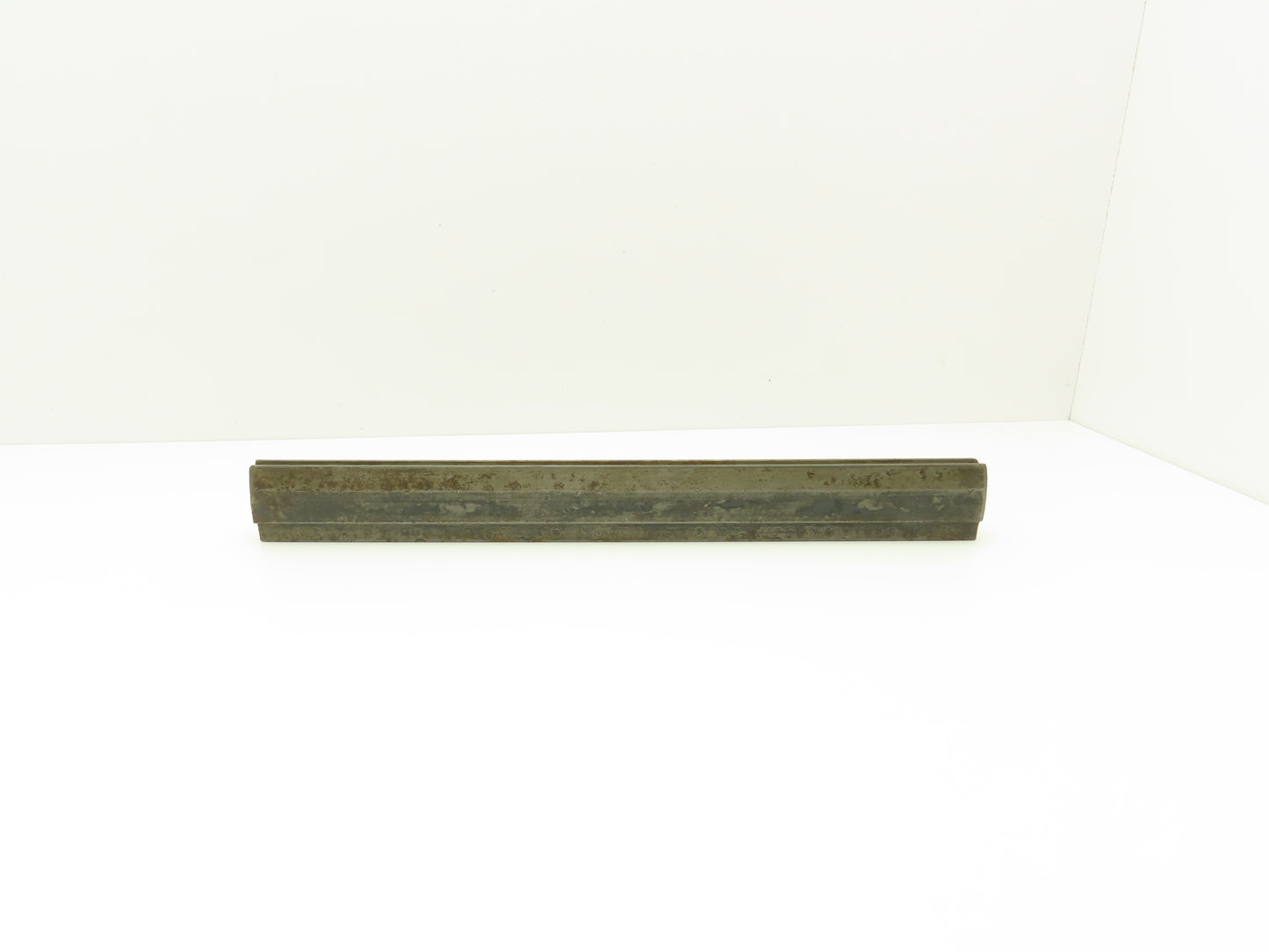 Press Brake Straight Die 20" Long 30° V With 1/2 x 5/8" Shank